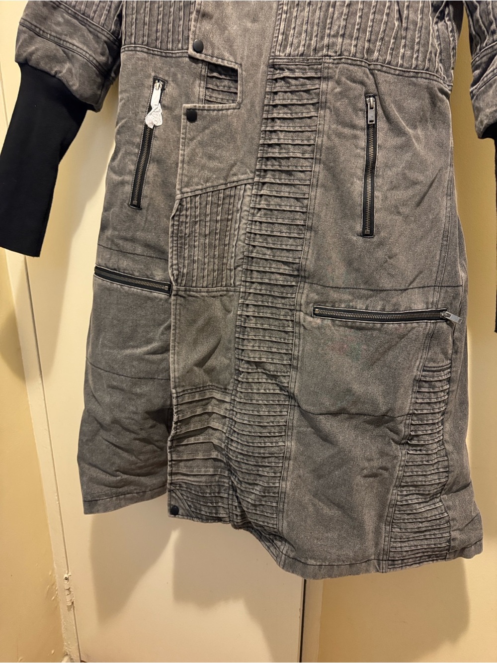 AKIRA Washed Gray Patchwork Trench Coat. - Picture 7 of 8